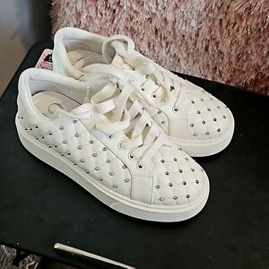 Jennifer Lopez high top white